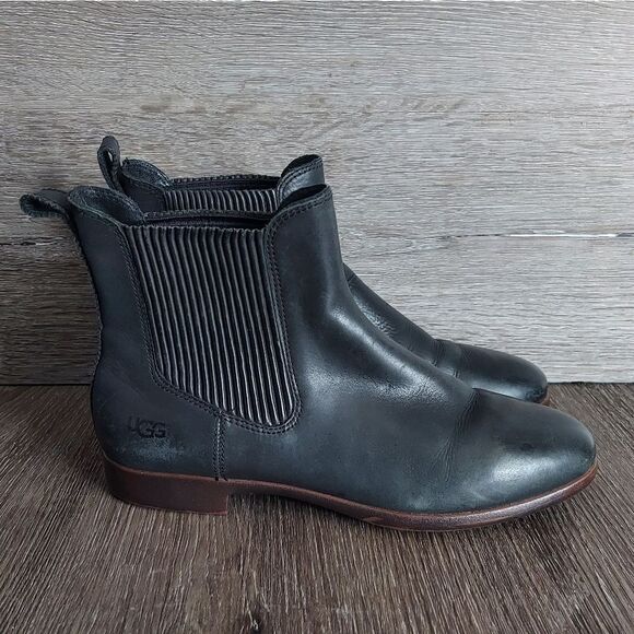 UGG Australia Women's Joey Flat Chelsea Boots - Black Size 7 - Picture 1 of 9